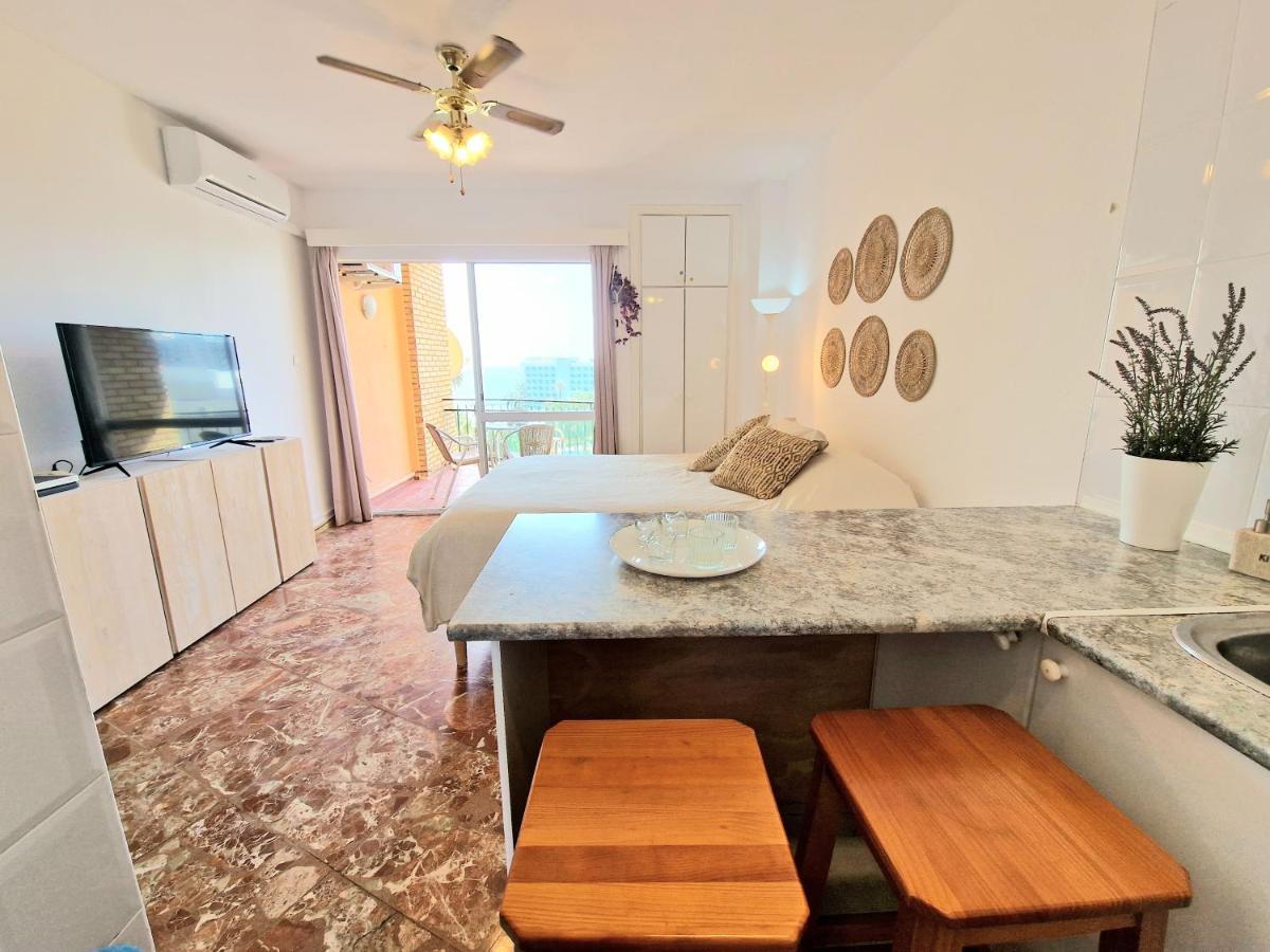 Aa Guest - The Golden Sea Views Eco Apartment 베날마데나코스타 외부 사진