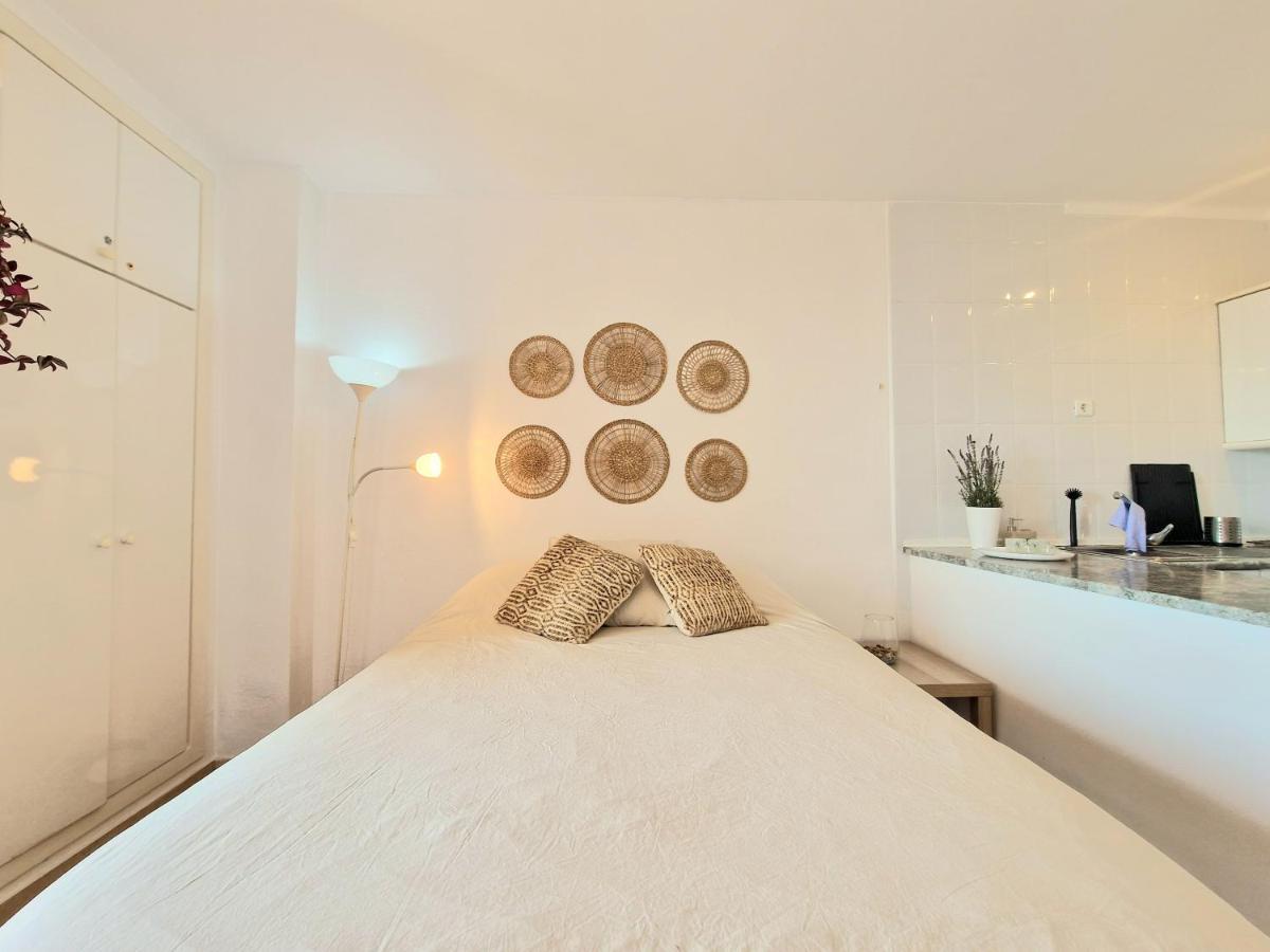 Aa Guest - The Golden Sea Views Eco Apartment 베날마데나코스타 외부 사진